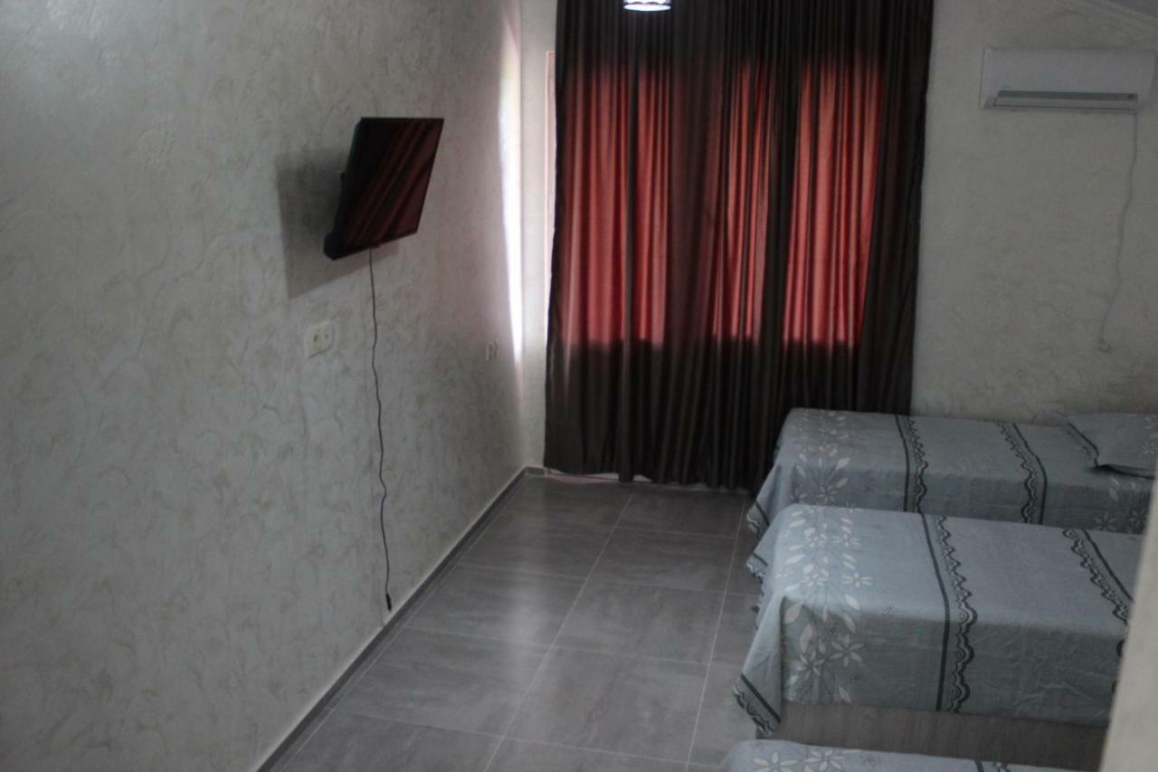 Hôtel Giomari à Ureki Extérieur photo