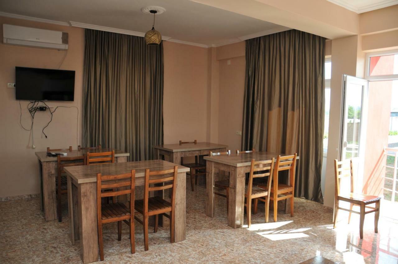 Hôtel Giomari à Ureki Extérieur photo