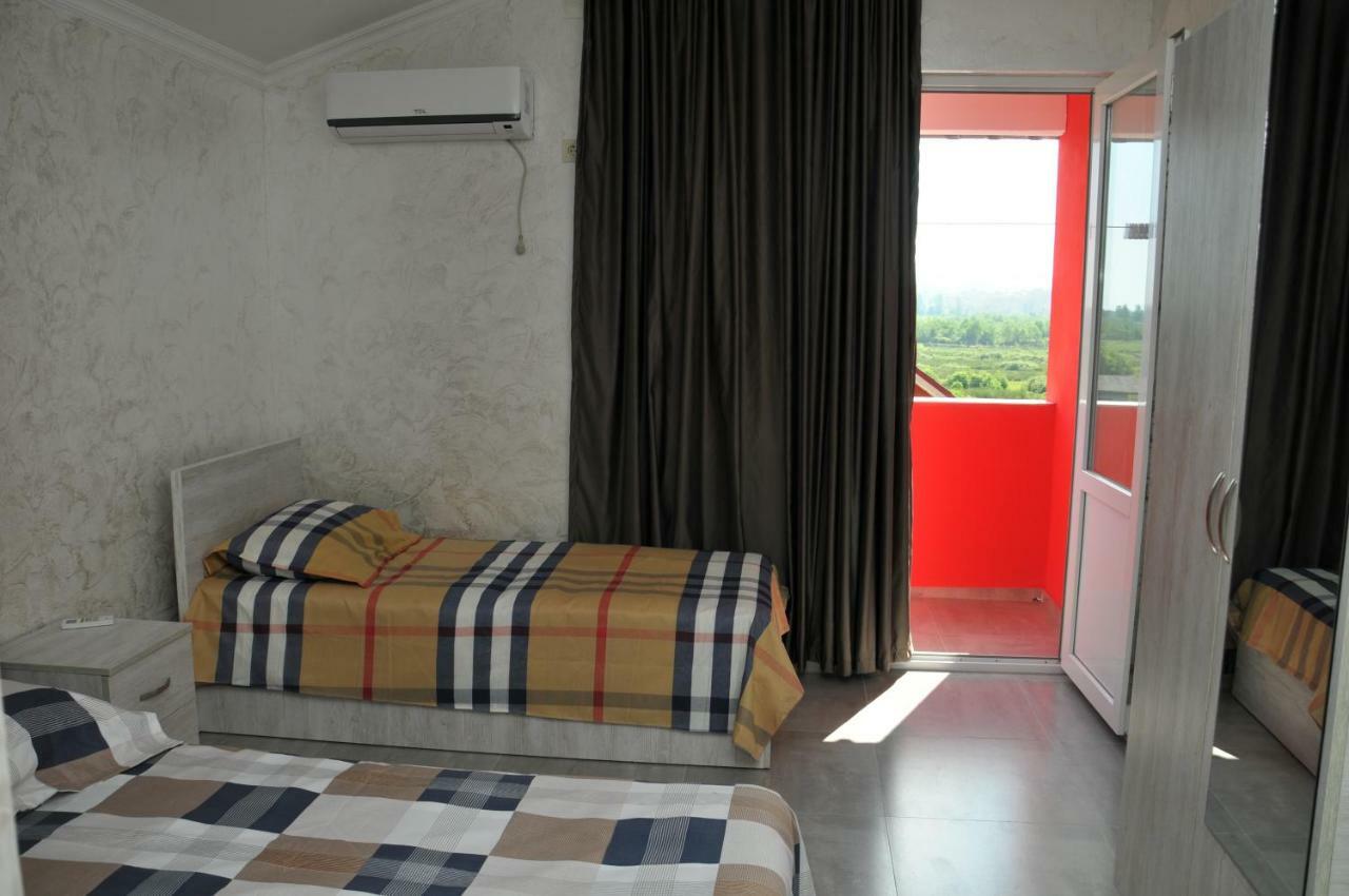 Hôtel Giomari à Ureki Extérieur photo